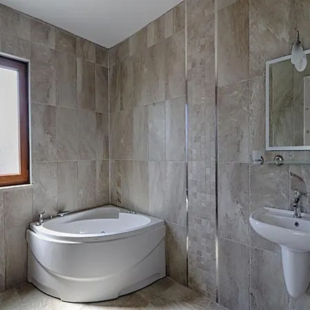 فيلة With Jacuzzi And Children's Play Area For 10 People In Mugla, - Awz170 فتحية