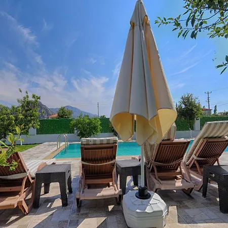 فيلة With Jacuzzi And Children's Play Area For 10 People In Mugla, - Awz170