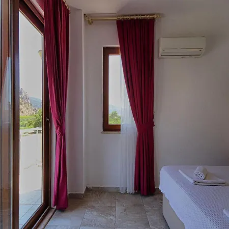 فيلة With Jacuzzi And Children's Play Area For 10 People In Mugla, - Awz170 *