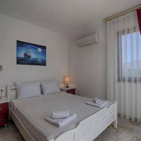 With Jacuzzi And Children's Play Area For 10 People In Mugla, - Awz170 فيلة