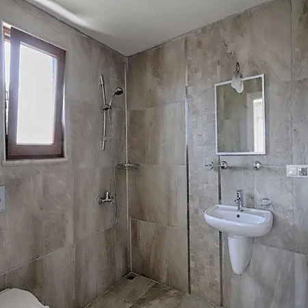 فيلة With Jacuzzi And Children's Play Area For 10 People In Mugla, - Awz170